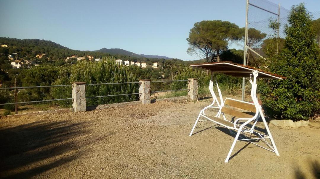 Hostal Los Pinares Lloret de Mar Exterior foto